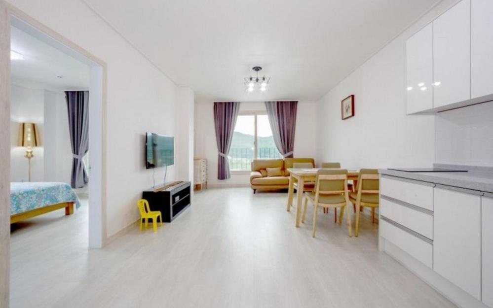 Gangneung Luluberry Pension Chambre photo