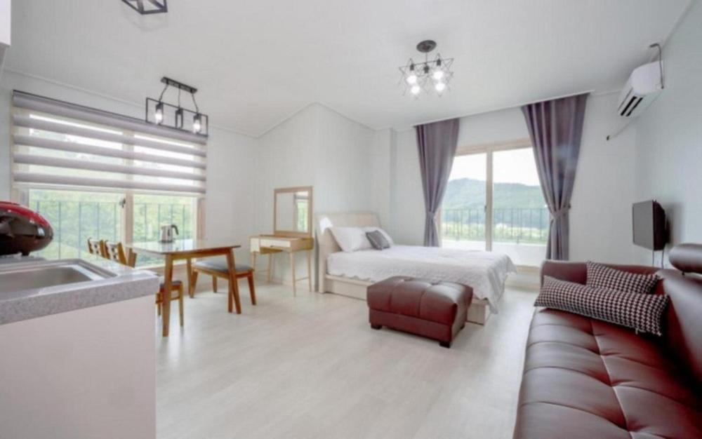 Gangneung Luluberry Pension Chambre photo