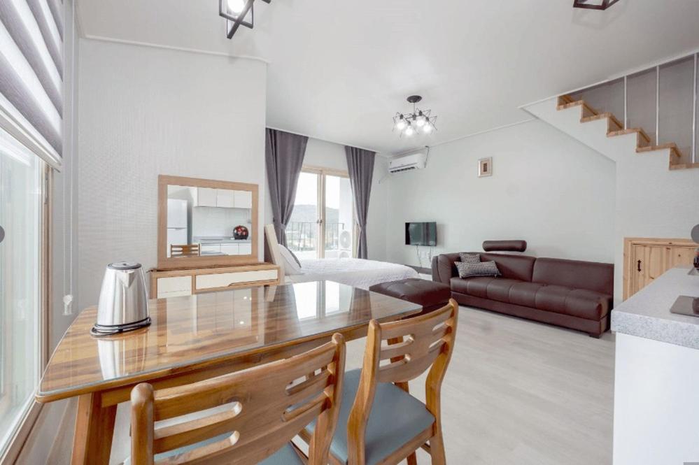 Gangneung Luluberry Pension Extérieur photo