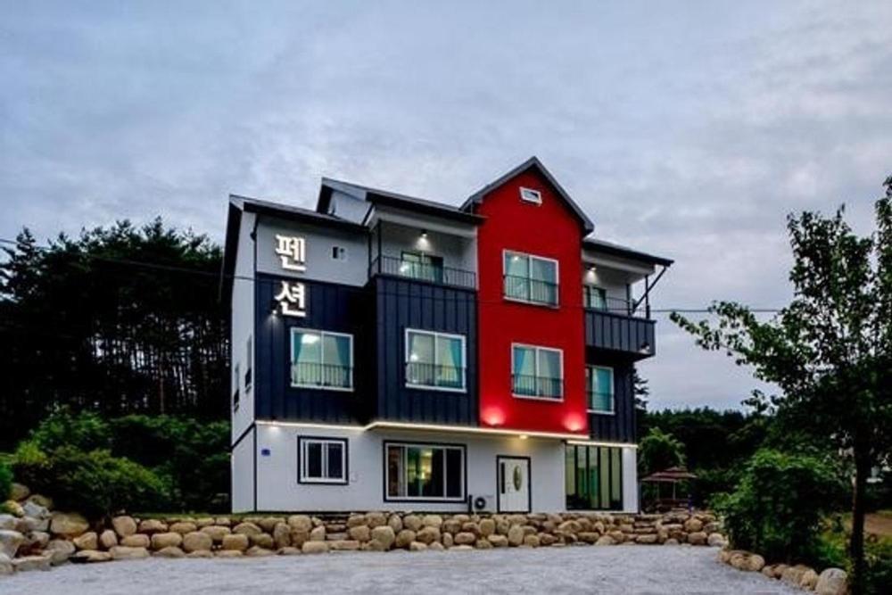 Gangneung Luluberry Pension Extérieur photo